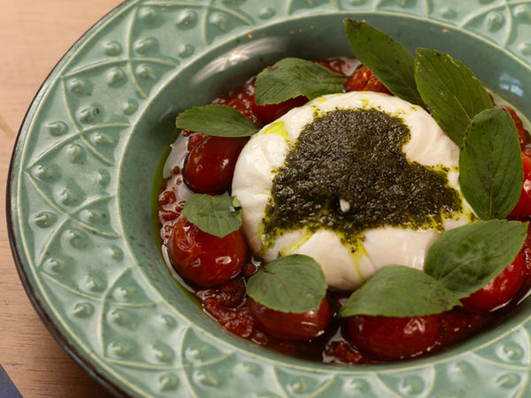 Burrata Caprese